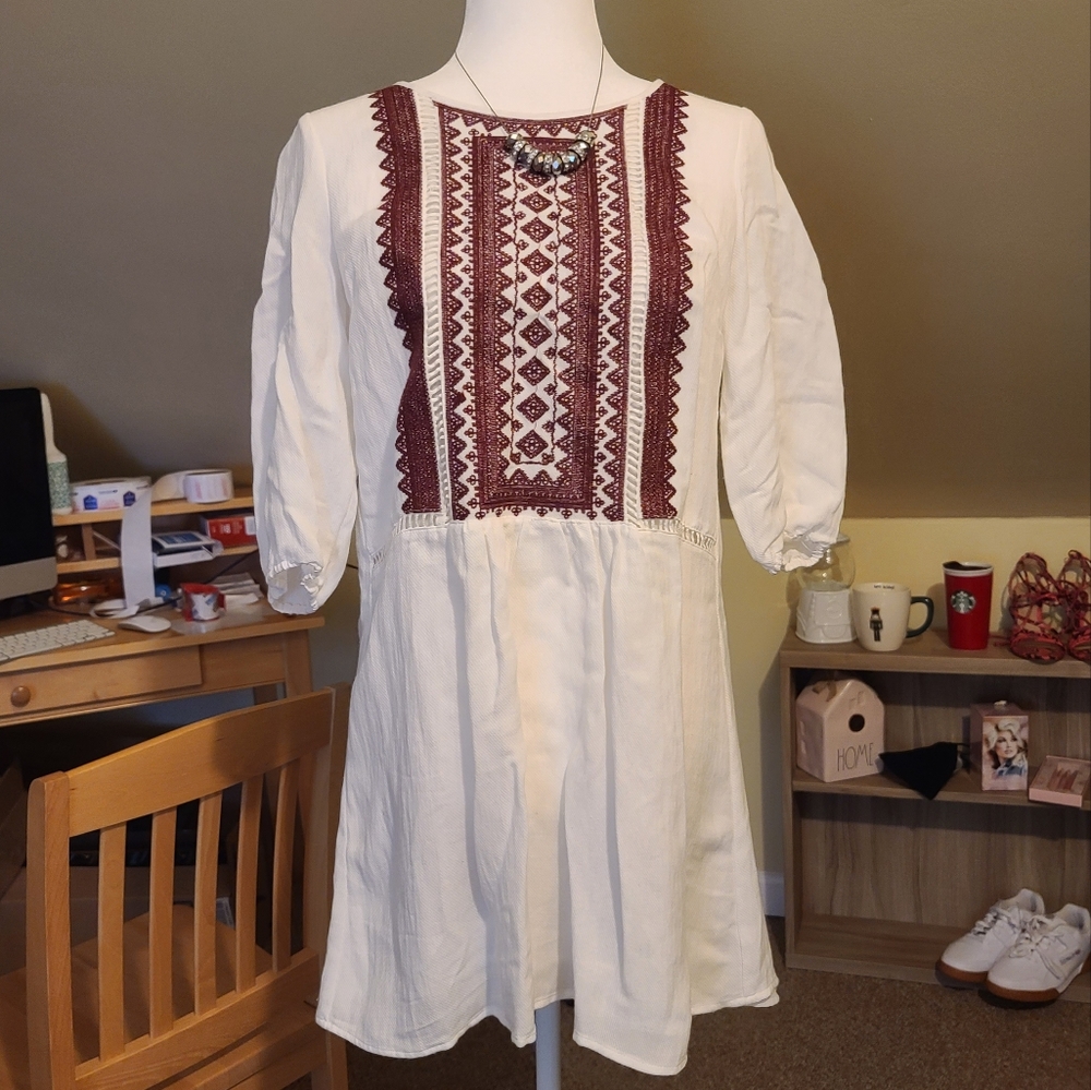Altar'd State Embroided Boho Mini Dress Size XS White & Burgundy